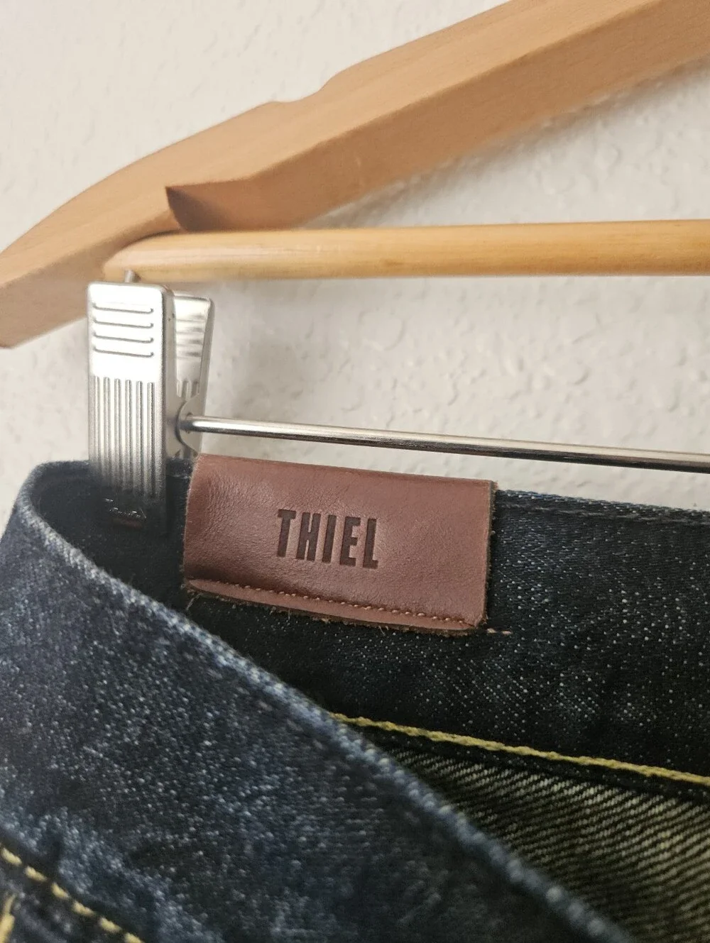 the sinclair MFGRP. thiel dark wash straight leg jeans, 31 100% cotton - Picture 4 of 9